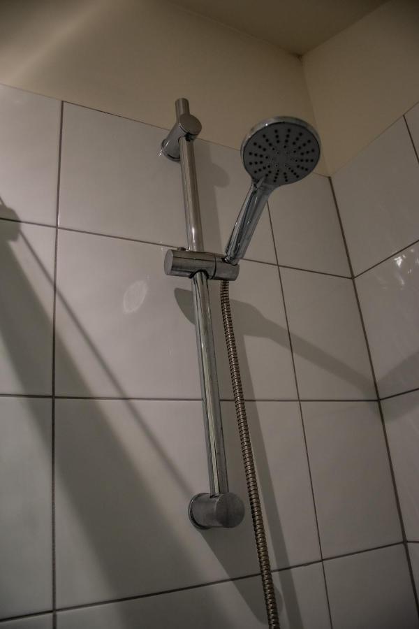 Bv Lush Apartment At Conditioning House Bradford Bradford  Bagian luar foto